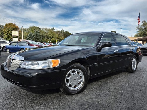 1999 LINCOLN TOWN CAR SIGNATURE TOURING SEDAN