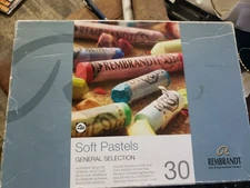 REMBRANDT 30  SOFT PASTELS EXTRA FINE GENERAL SELECTION