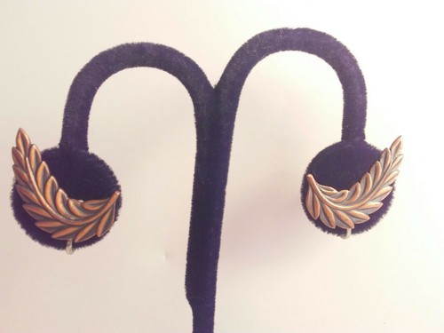Vintage Screw Back Copper coated Olive Leaf Earrings Very Nice Detail - Picture 3 of 11
