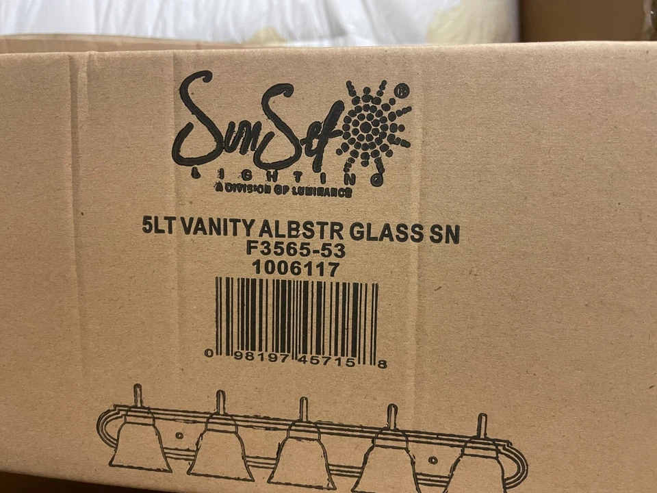 x4 Iluminación Sunset F3565-53 Tocador Imitación Vidrio Alabastro Acabado Níquel Satinado Nuevo en Caja Foto 2 de 4
