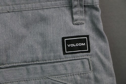 Men's Volcom Chino Shorts Gray True To This Size 32 (33x8) Zipper Fly - Picture 7 of 7