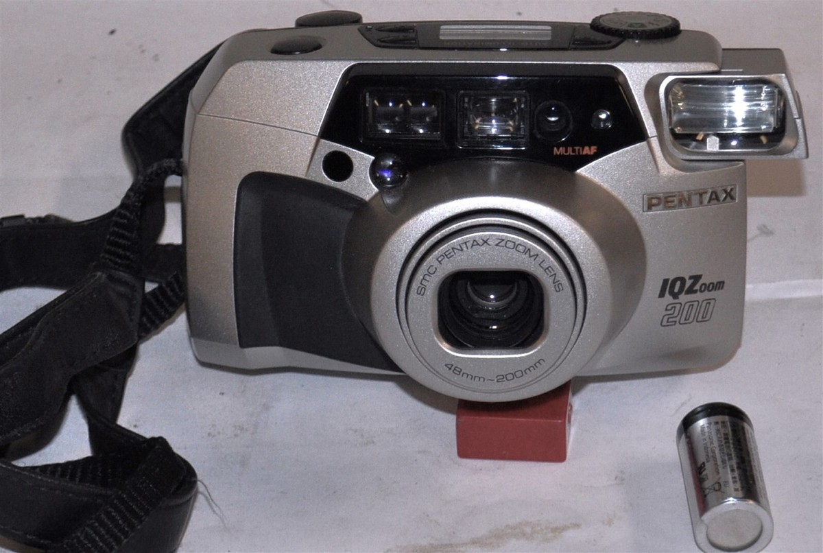 PENTAX IQZOOM 200 35mm CAMERA 48-200MM ZOOM NICE COMMERCIAL