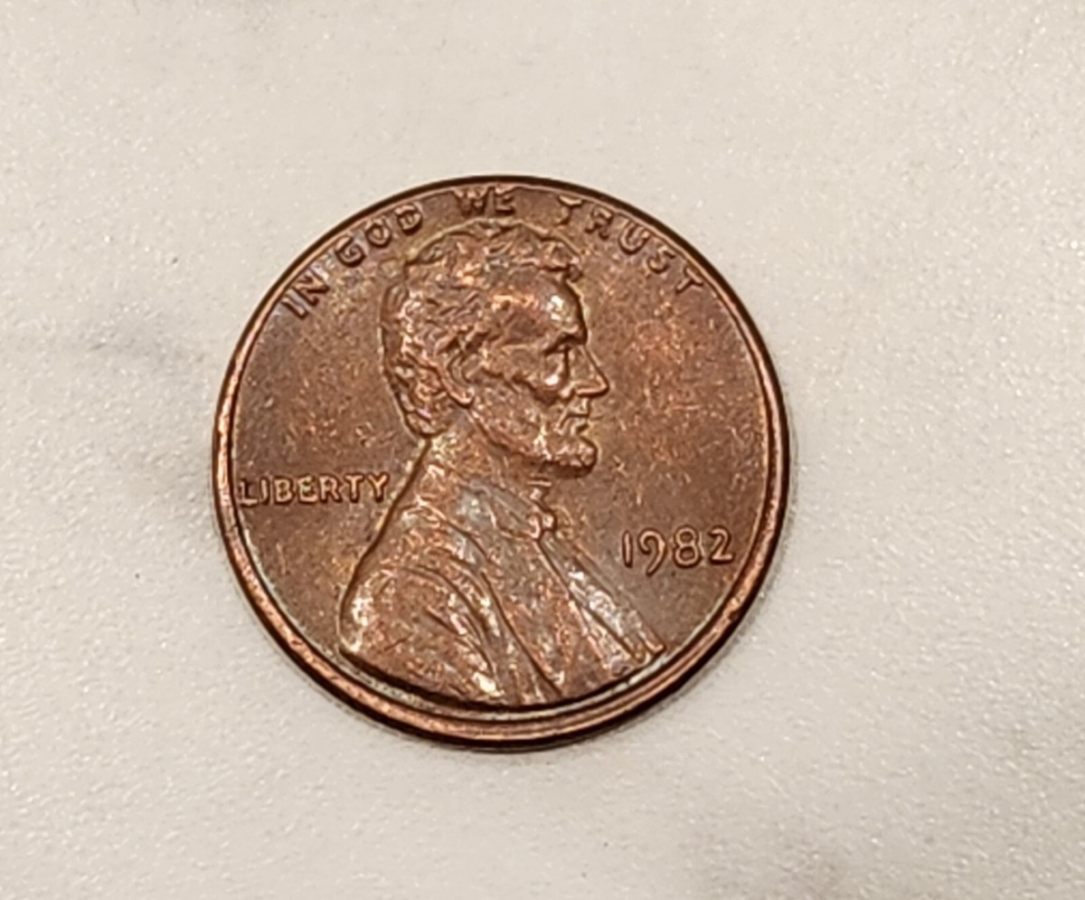 RARE 1982 Penny, Off Center Rim Error, No Mint Mark, Space Between