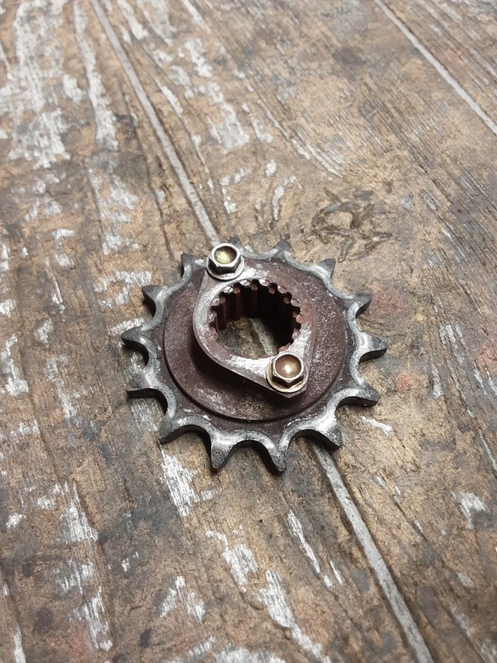 2007 05-08 Ducati Monster S2R 800 Front Drive Chain Sprocket Gear 14 Tooth - Image 3 of 4
