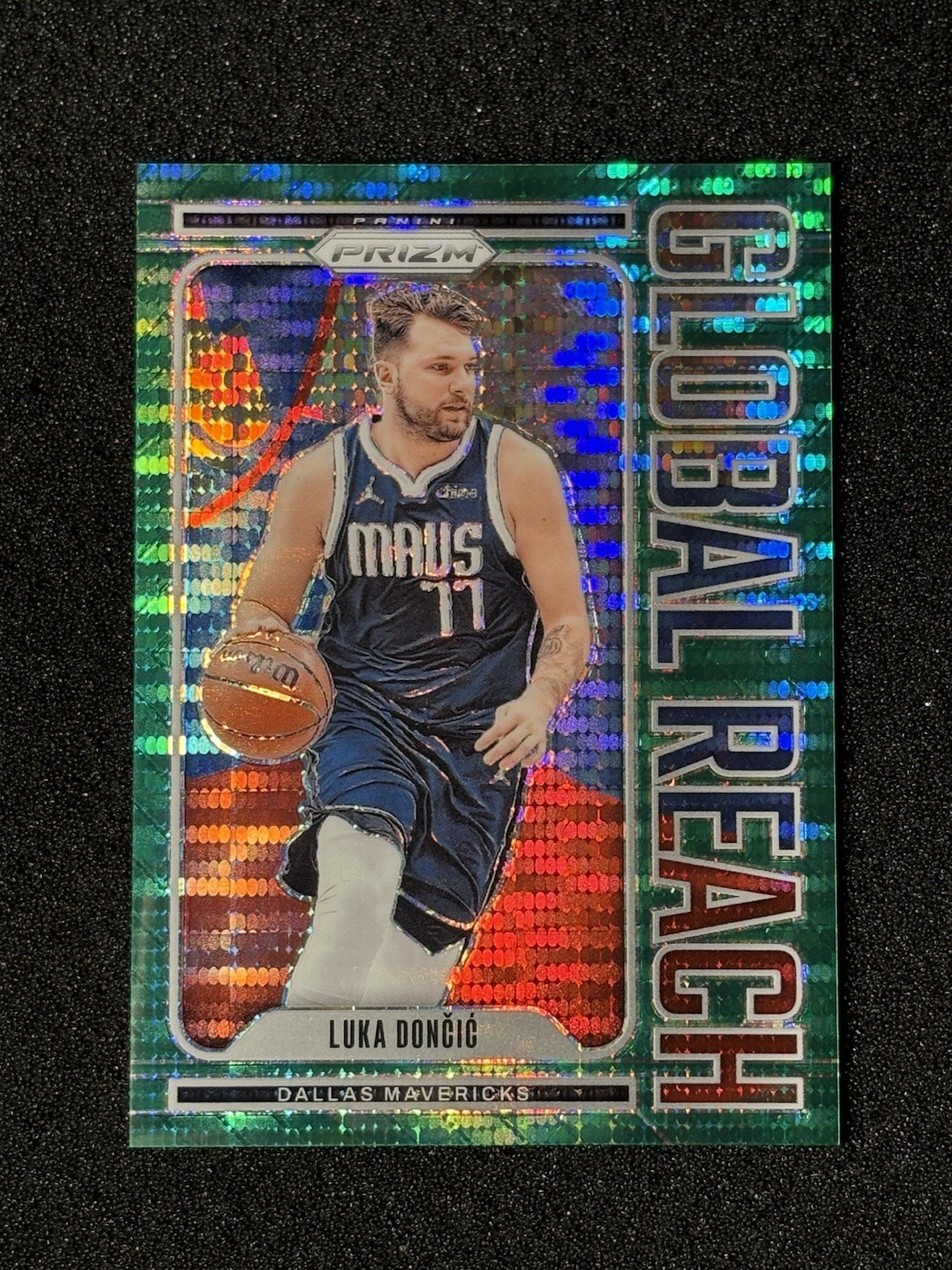 #8 Luka Doncic 2024-25 Panini Prizm /25 Mavericks Global Reach Green Pulsar