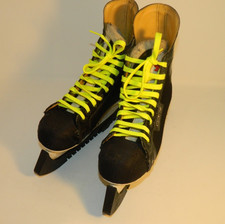 Bauer Pro Team 25 Ice Hockey Skates Small Size Made in Canada