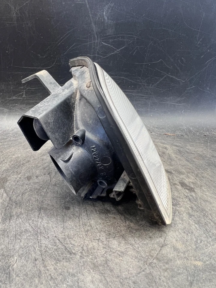 Infiniti Q45 1994-1996 OEM lado pasajero señal de giro exterior conjunto de carcasa Foto 3 de 4