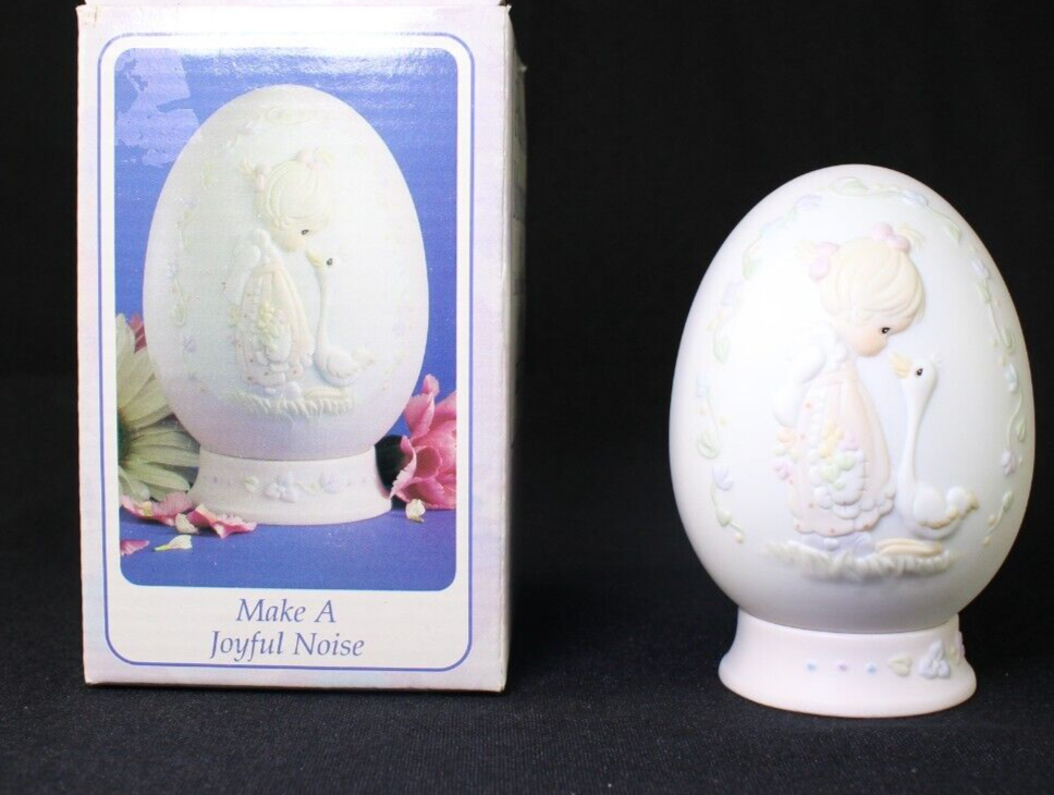 Precious Moments 1993 Easter Egg Make a Joyful Noise with Original Box