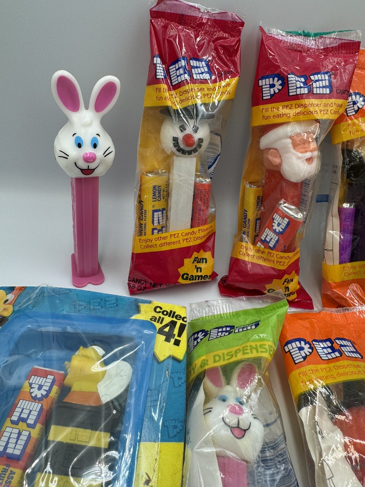 Vintage PEZ Lot 29 – Holiday, Star Wars, Spongebob, Cartoon Mix