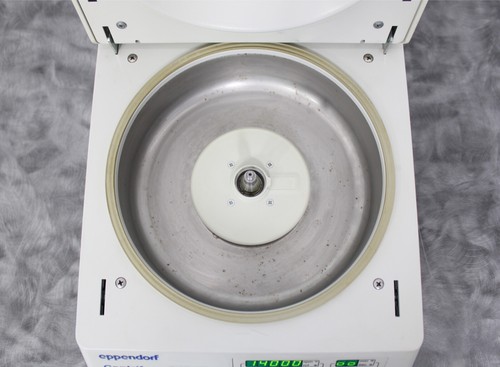 Eppendorf 5417C High-Speed Benchtop Microcentrifuge 5417 w/ F45-30-11 Rotor - Picture 5 of 10