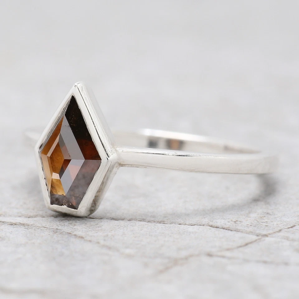 1.04 Ct Shield Cut Brown Color Diamond Ring 14K White Gold Engagement Gift Ring - Изображение 2 из 4