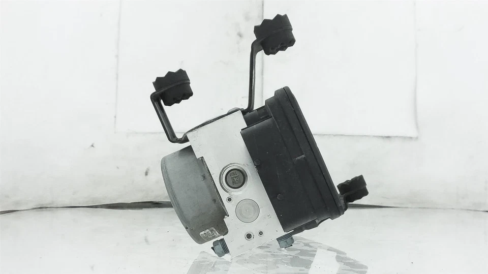 Acumulador modulador bomba abs BMW 328D VSA 2014-2018 34-51-6-875-562 Foto 4 de 4