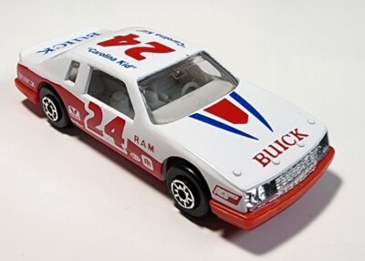 ミニカー NASCAR NASCAR KEN SCHRADER 2000 WINNER'S CIRCLE M&M #36 1/24 SCALE