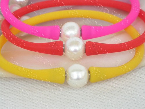natural 3pcs 7" 11mm rubbery springy round white pearls Silicone rubber Bracelet