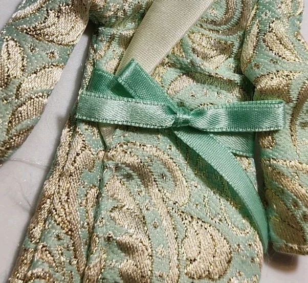 BATA DE BAÑO BARBIE ROPA DE NOCHE AZUL CLARO METÁLICO MODA FORMAL LINDA ROPA DE MUÑECA Foto 2 de 3