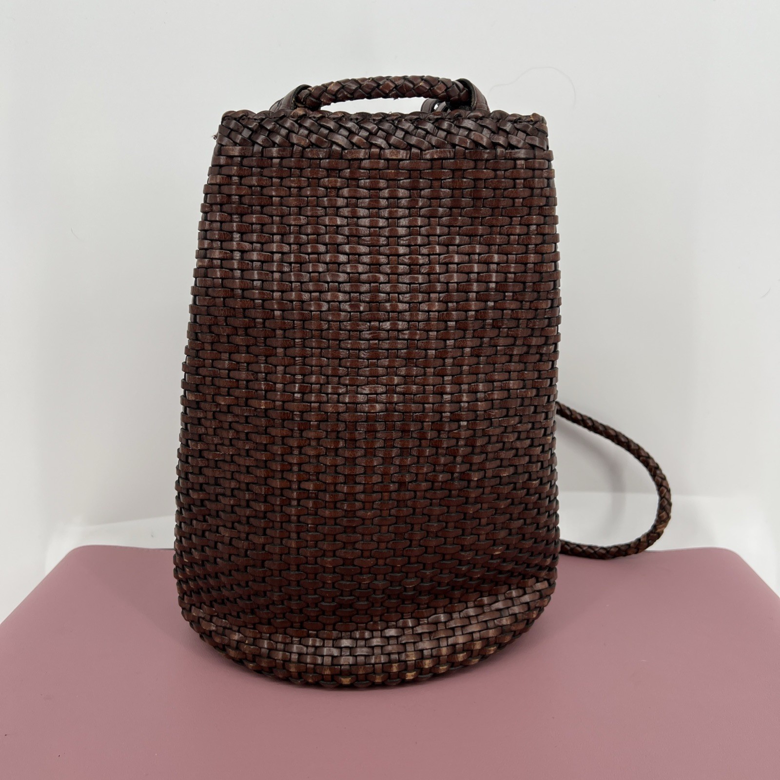 Vintage Eddie Bauer Leather Brown Woven Shoulder Bag Backpack Bucket Purse