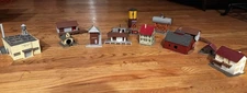 Plasticville Bachmann Village For Trains, Decor