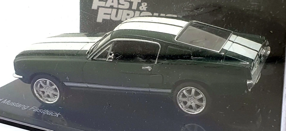 DeAgostini 1/43 Scale F220CMC007 - Fast and Furious Ford Fastback - Green/White - Image 2 of 4