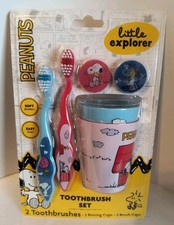 Peanuts Snoopy Woodstock 2 Toothbrushes/2 Rinsing Cups/2 Brush Caps Set NEW