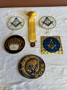 Lot - Vintage Freemason Masonic Shriner D.O.K.K. L.O.S. of N.A. Patches, Emblems