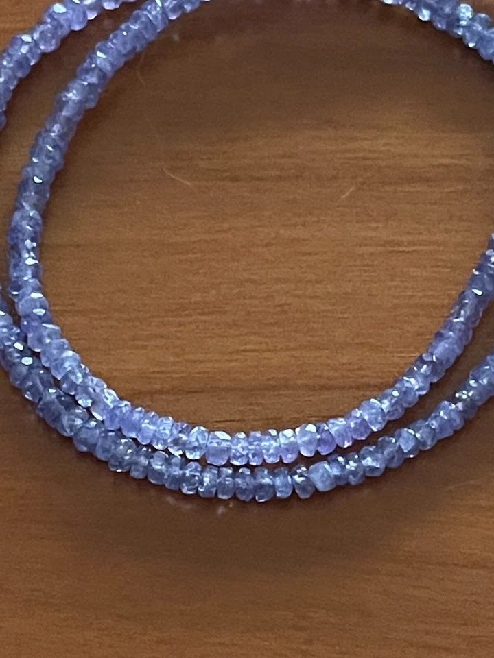 Schönes Tansanit Collier im Facettenschliff, mit hellblauen Anhänger Engelsstein - Bild 3 von 4