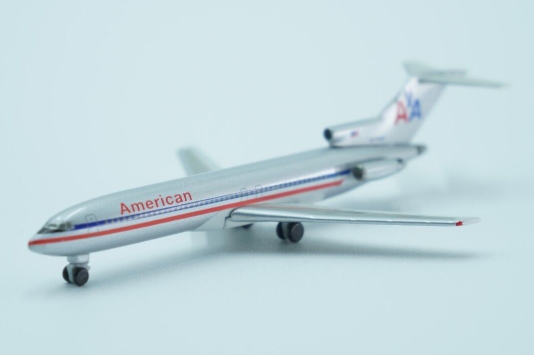 American Airlines Boeing 727-200 Herpa Wings 503136 (Scale 1