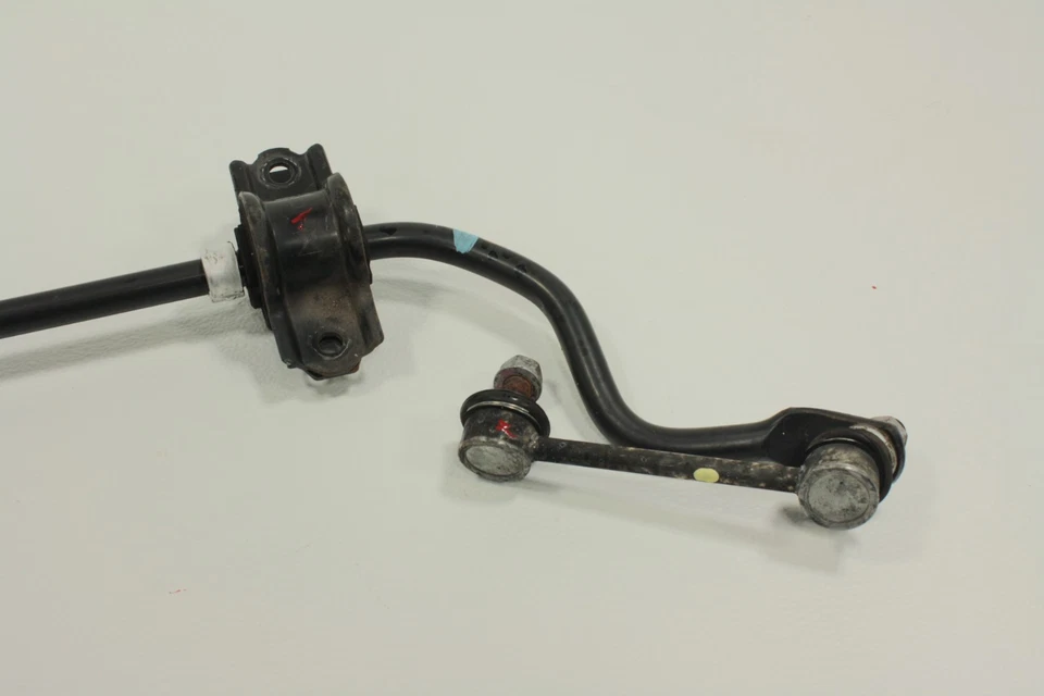 2015 - 2019 LEXUS RC300 RC350 REAR STABILIZER SWAY ANTI ROLL BAR W LINKS OEM - Imagem 3 de 4