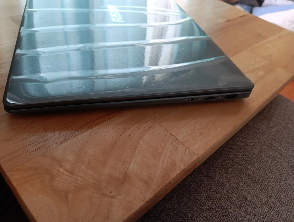 Fusion5 Laptop - Image 4 of 4