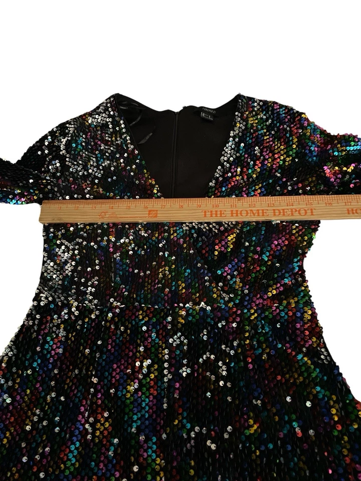 Romper de lantejoulas arco-íris Forever 21 tamanho P manga comprida pequena sexy fofura brilhante - Imagem 2 de 4