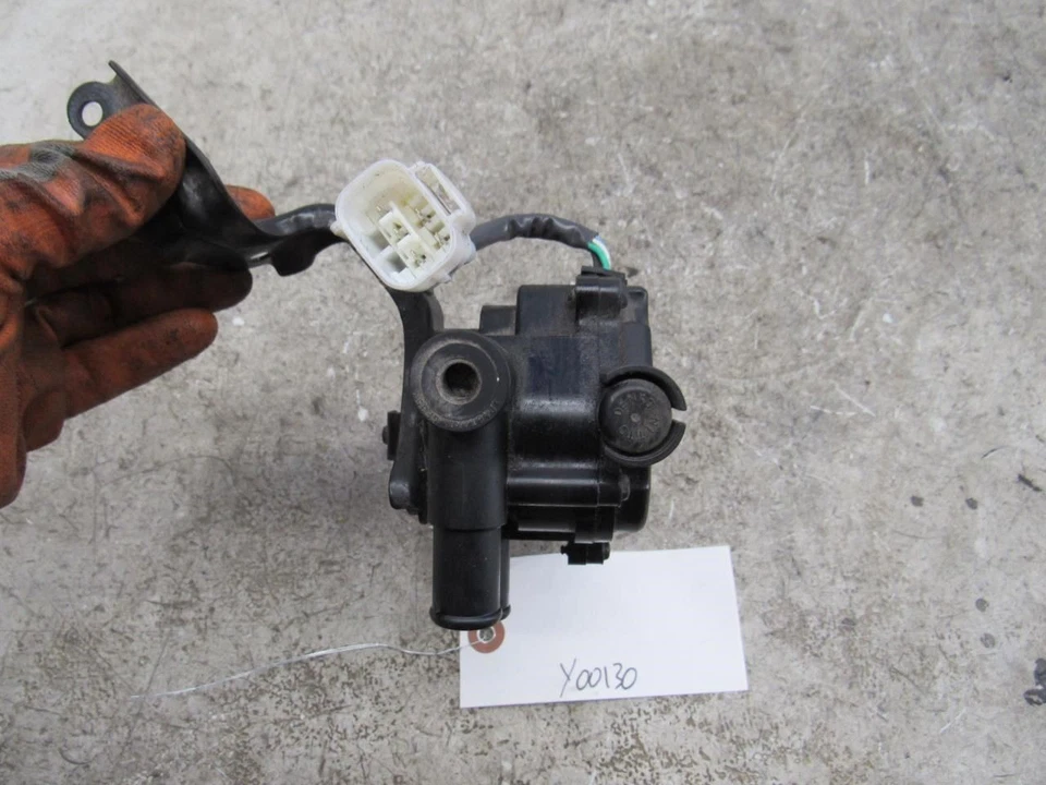 09 Toyota Prius coolant water flow valve hybrid inverter pump aux auxiliary OEM - Image 3 of 4