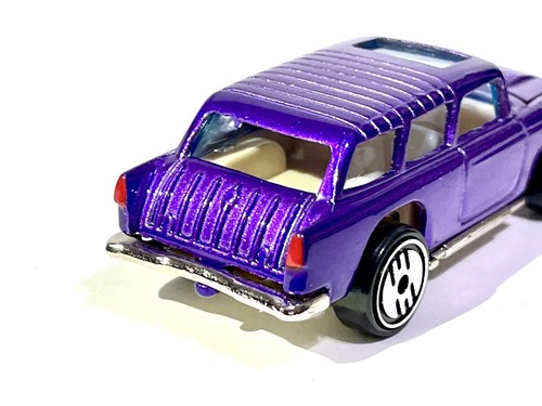 Hot Wheels CUSTOM MADE ULTRA HOTS 1994 CLASSIC NOMAD - PURPLE METALLIC ๐๐ - Picture 7 of 8