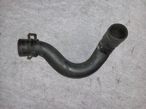 LT80 Suzuki Stutzen mit Klemmen am Kurbelwellengehäuse