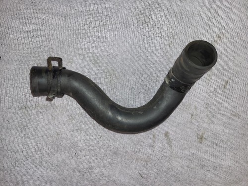 LT80 Suzuki Stutzen mit Klemmen am Kurbelwellengehäuse