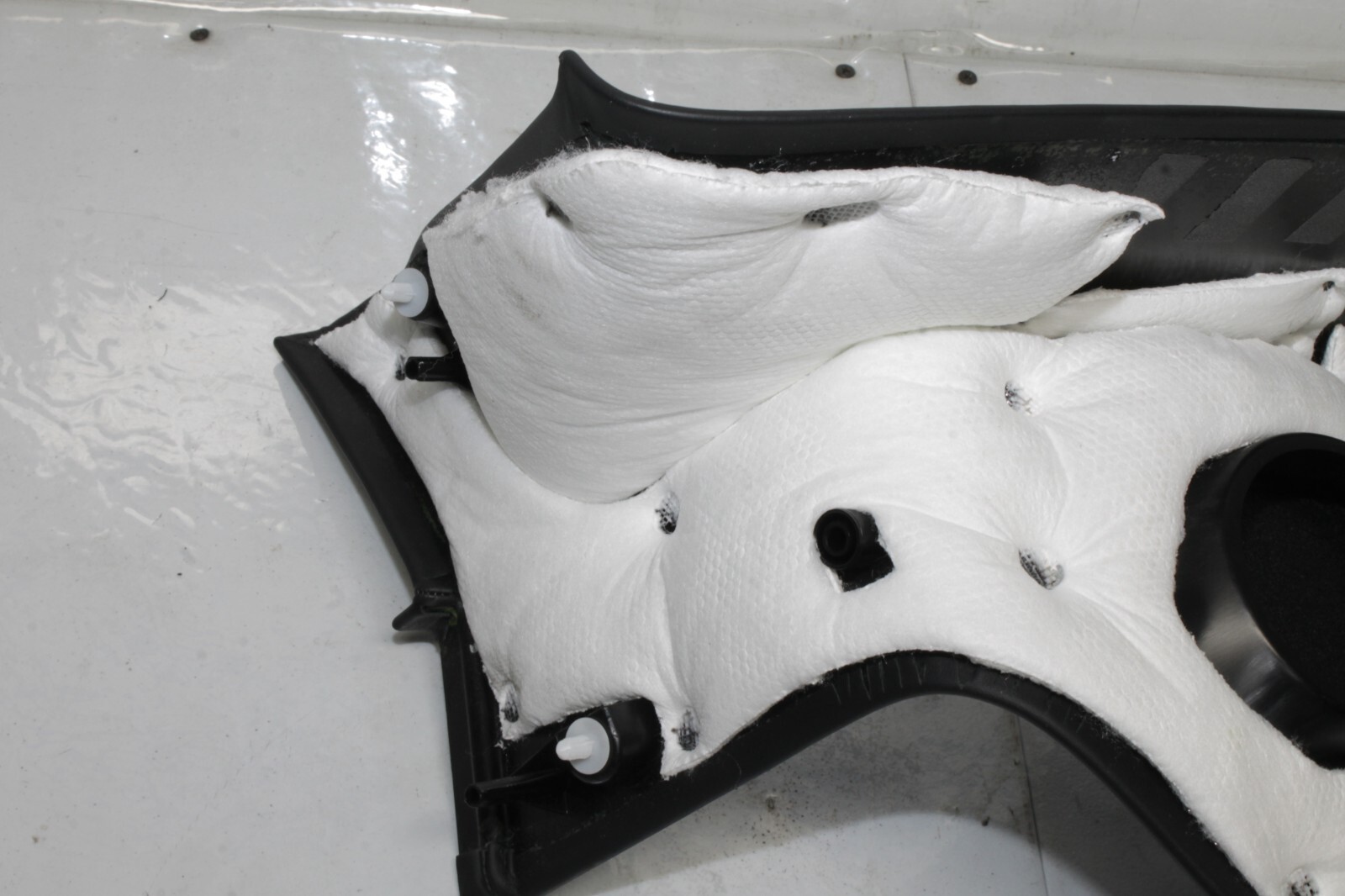 McLaren MP4-12C 2012-2014 Right Speaker P/N 11N1534CP