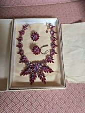 Trifari Jewelry Set Necklace And Earrings
