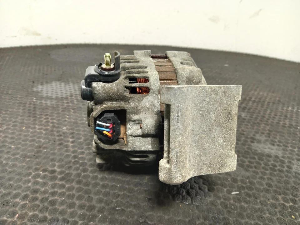 Alternador Ford Fiesta 2001-2009 1,4 L Foto 2 de 4