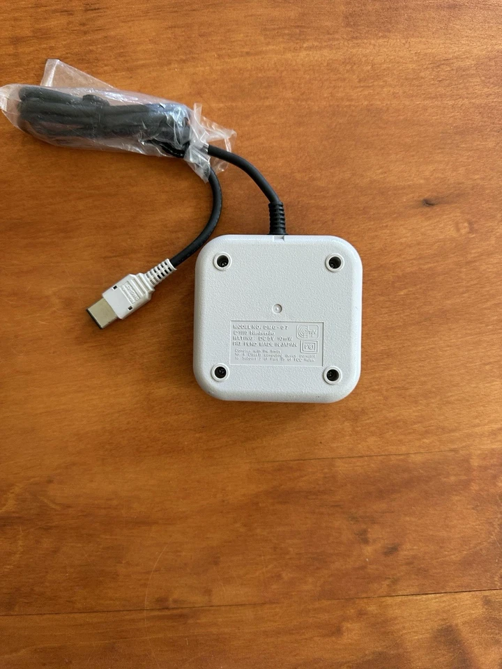 Nintendo Game Boy Four Player Adapter DMG-07 Authentic OEM -Excellent Condition - Image 2 of 2
