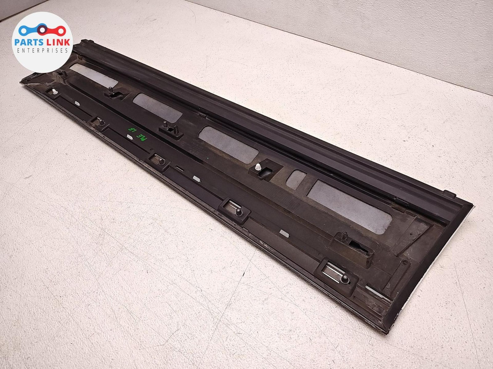 Bentley Bentayga 2016-2020 FRONT+LEFT Body side molding