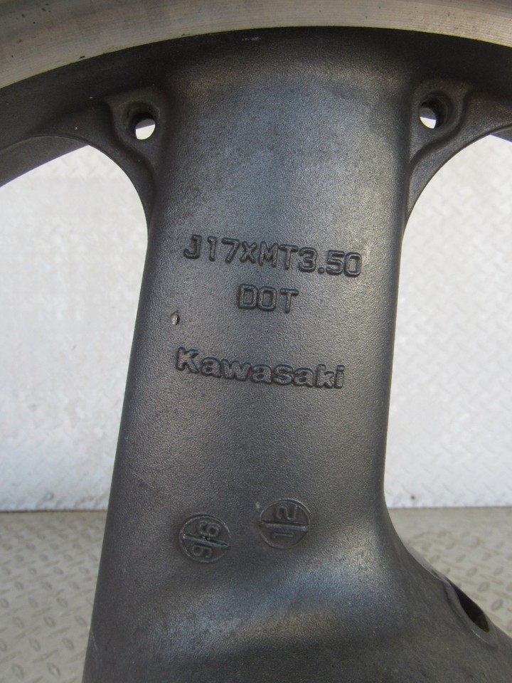 Pièces d'origine pour Kawasaki NINJA ZX-7R 2002 - Kawasaki