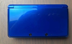 Nintendo 3DS Cobalt Blue Region Free Console 16GB Tested w/ Charger & Stylus