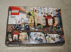LEGO THE NINJAGO MOVIE NINJAGO CITY CHASE 70607..**SEALED**NEW**FREE SHIPPING**