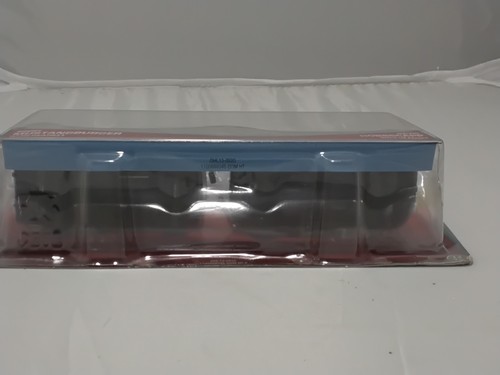 Disney Pixar Cars WGP B. Mustangburger & D. Hobbscapp 2-Pack 1:55 Die-Cast MOC - Picture 5 of 8