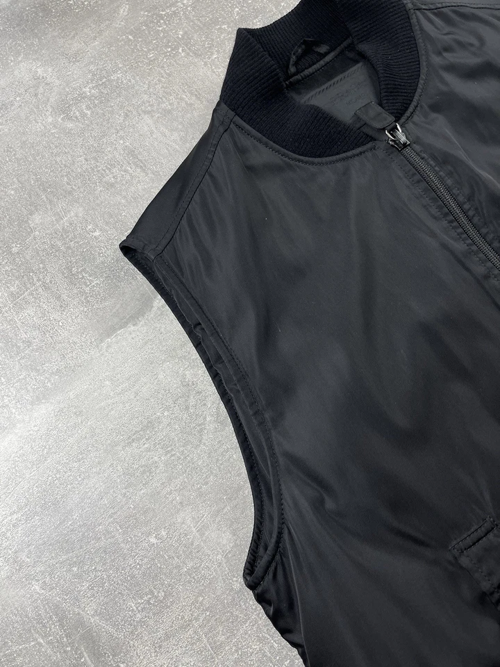 Prada Vintge Padded Nylon Down Bomber Vest Black Size L Made in Italy - Image 4 of 4