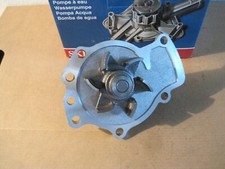 Pompe à eau Nissan 100 NX