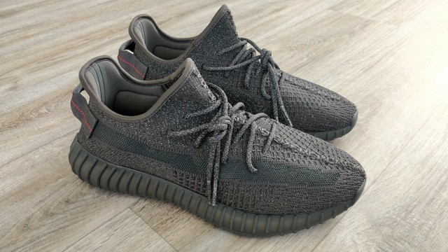 yeezy boost 350 v2 core black green