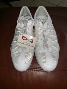 nfinity adult evolution cheer shoes