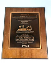 Vintage 1953 FARM BUREAU COOP PETROLEUM AWARD PLAQUE - Virgil Utz Dist. 4