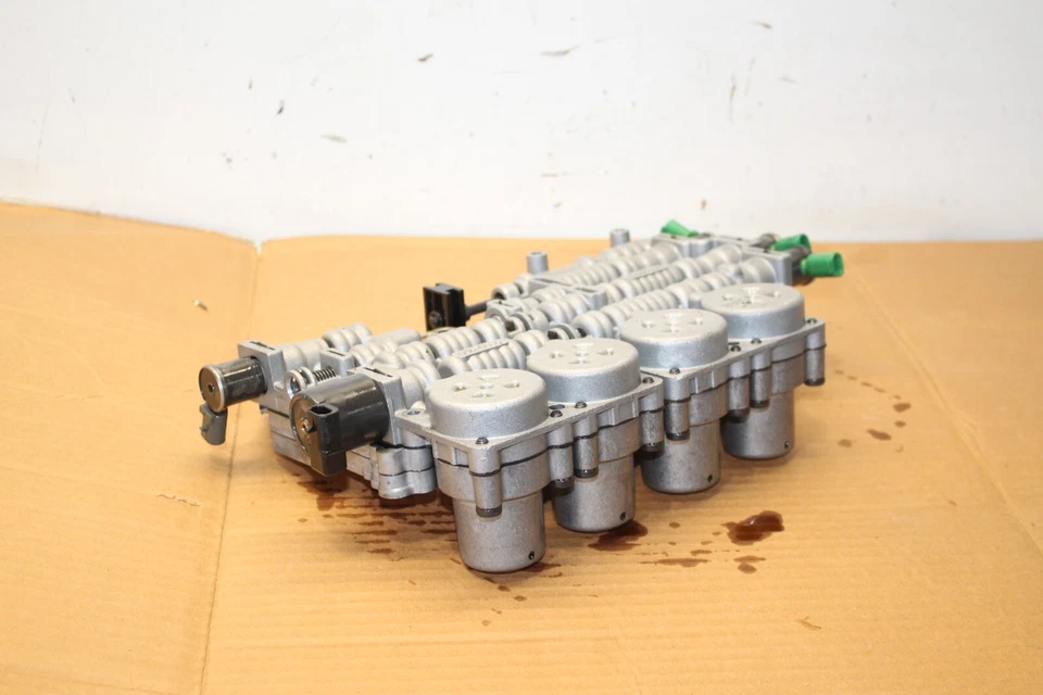 BMW 325I 2001-2005 A/T transmisión automática carrocería de válvula auxiliar OEM Foto 2 de 4