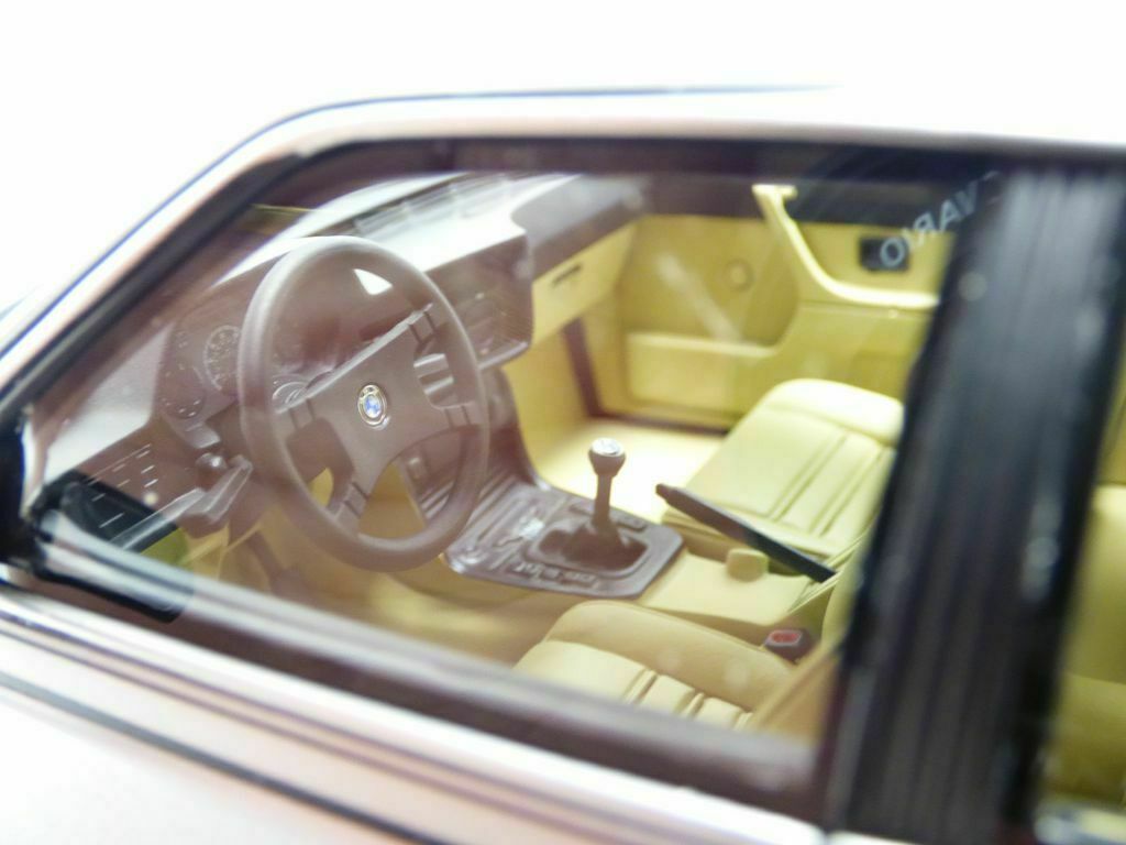 OTTOmobile BMW E24 635 CSI 1/18 Voiture Mini - Polaris Neu Met for