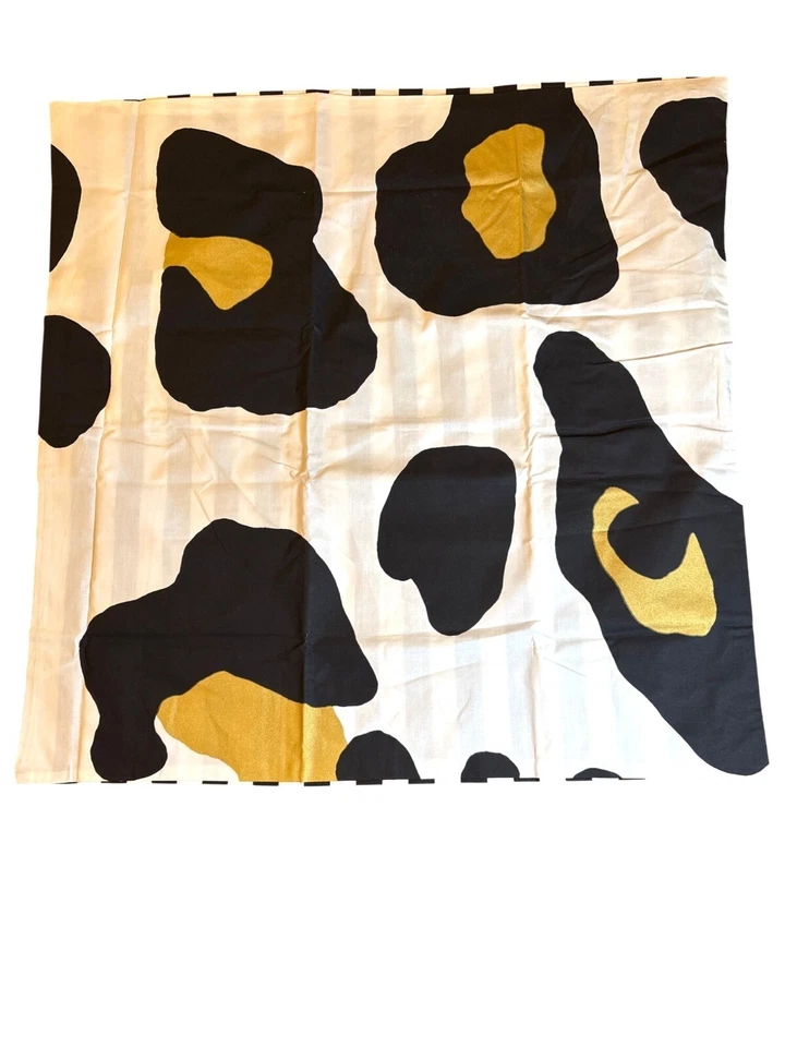 Fronha Pottery Barn Teen Emily & Meritt tamanho grande falsa leopardo ouro preto - Imagem 2 de 4